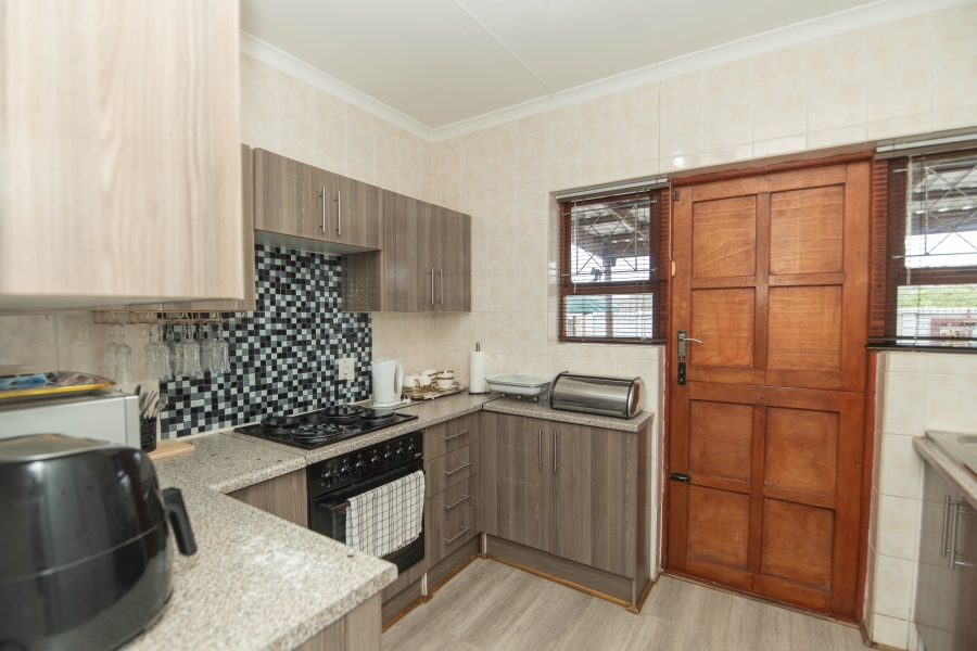4 Bedroom Property for Sale in Humewood Extension Eastern Cape
